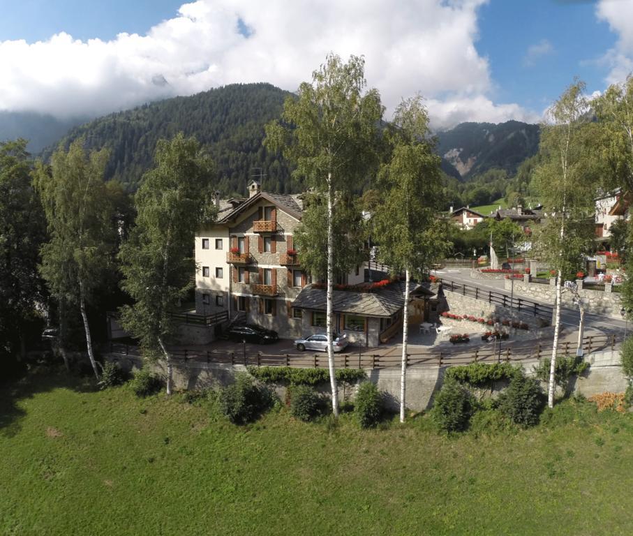 Hotel Stella Del Nord Courmayeur Exteriér fotografie