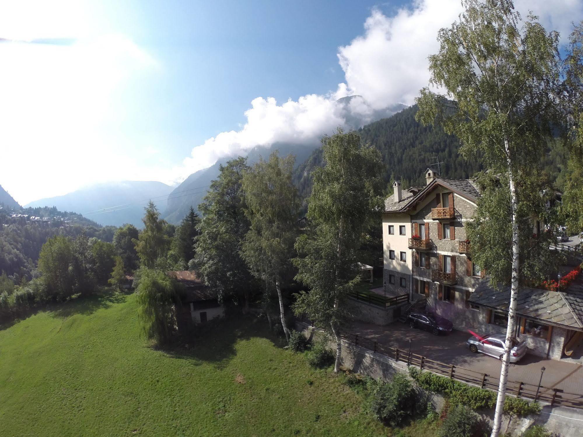 Hotel Stella Del Nord Courmayeur Exteriér fotografie